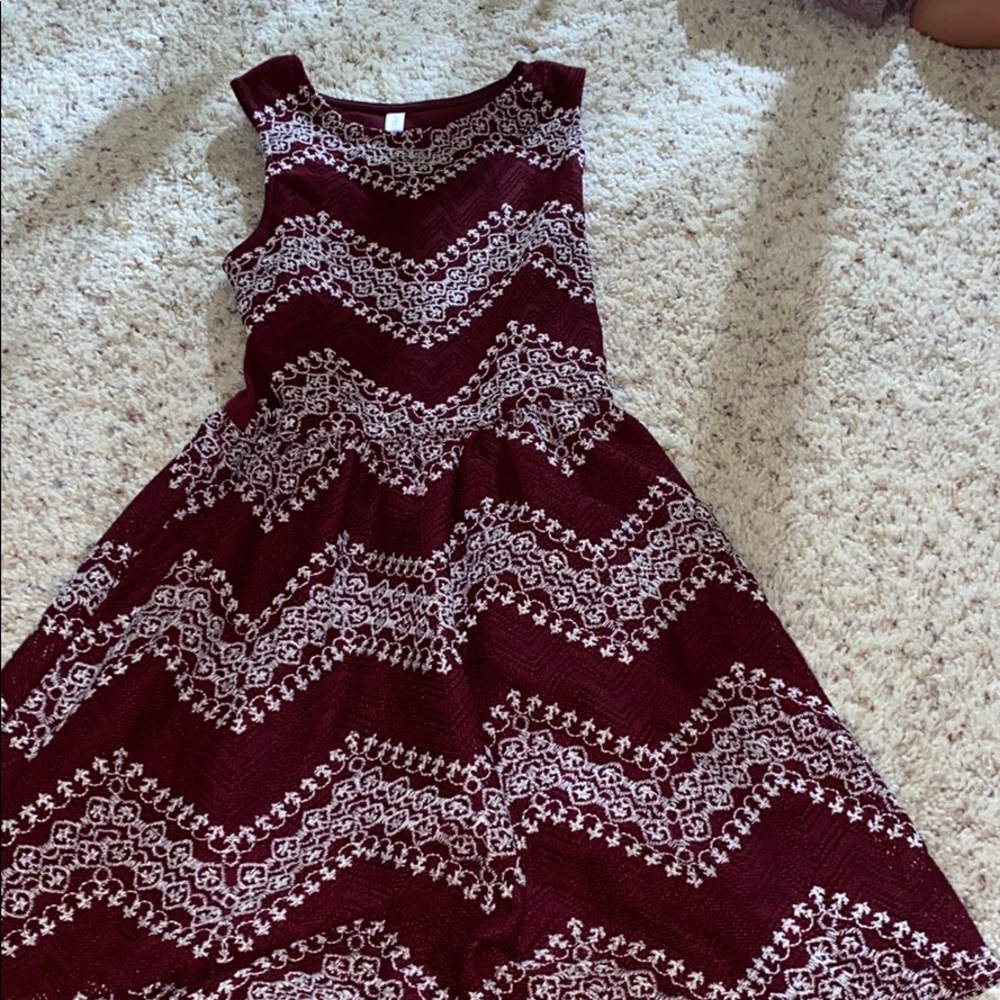 This dress is super teenage and adorable!